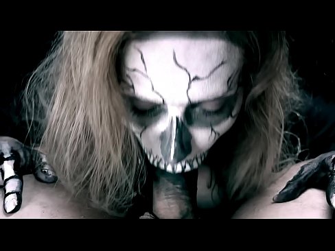 ❤️ Demon cailín sucking coileach lena béal dubh agus shlogtha cum. ❤❌  Porn vk  ag ga.nastypornpics-com.ru ❤